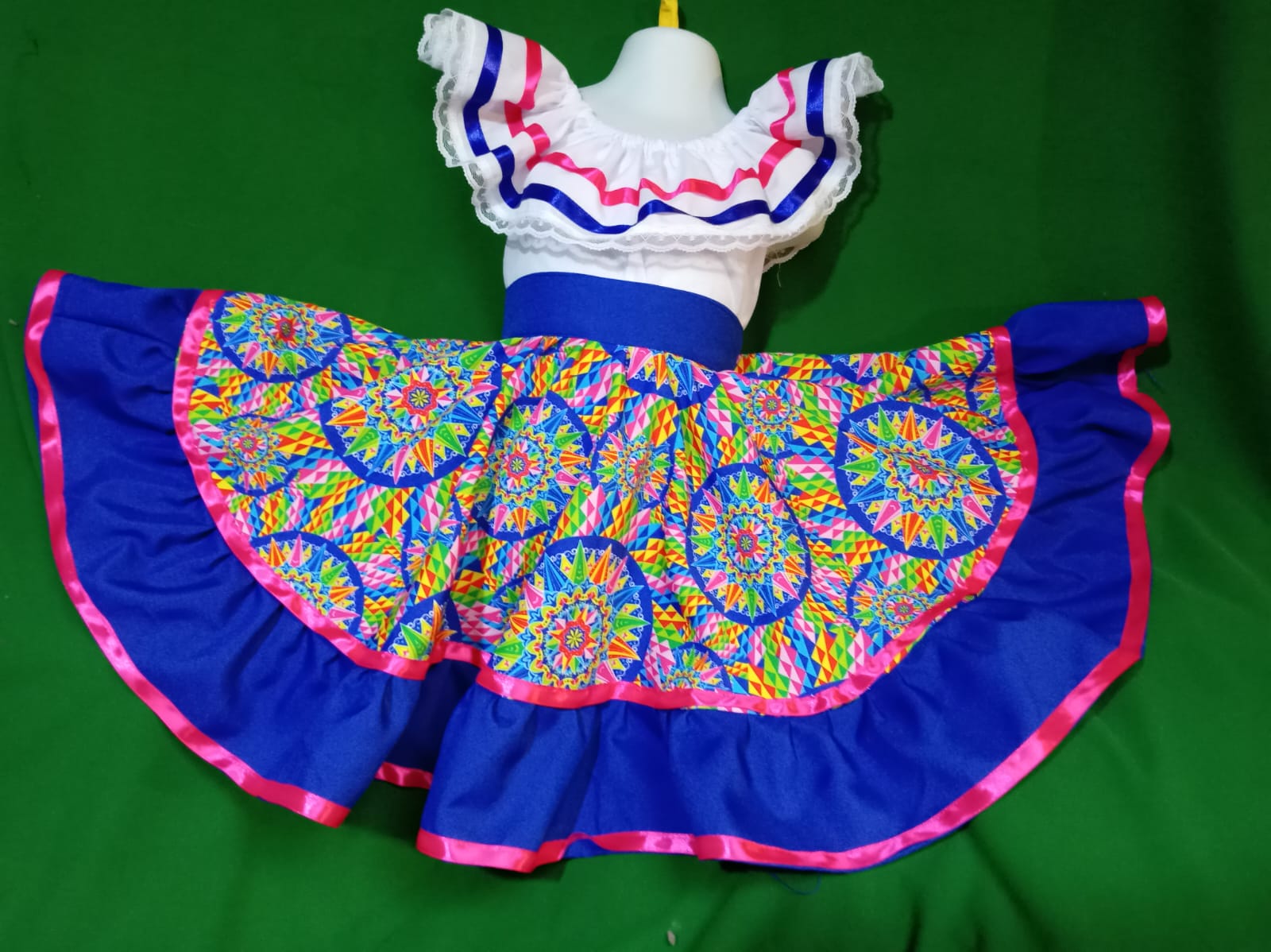 Vestido Tipico Ruedas de Carreta